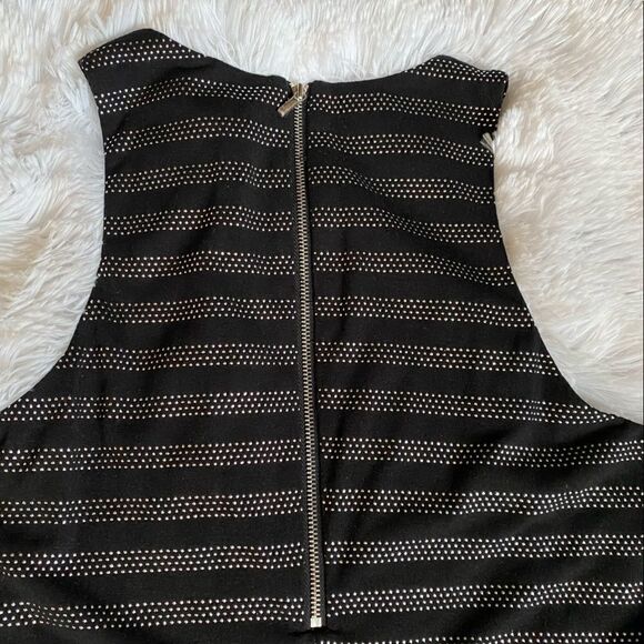 Cache Sleeveless Top   - Picture 5 of 6